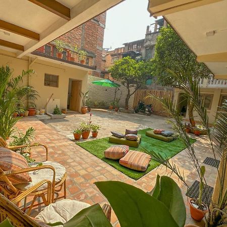 カトマンズThe Melo Pomelo Courtyard.アパートメント エクステリア 写真