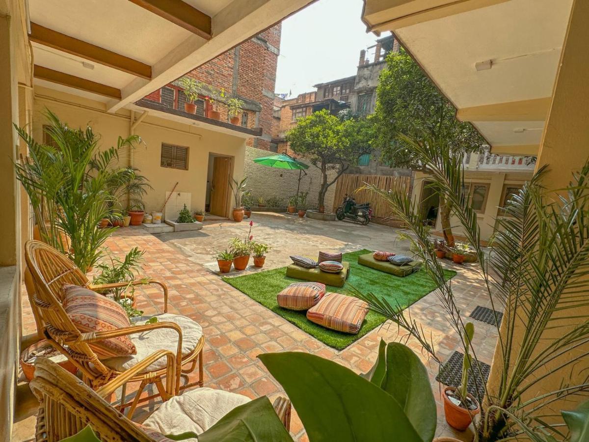 カトマンズThe Melo Pomelo Courtyard.アパートメント エクステリア 写真